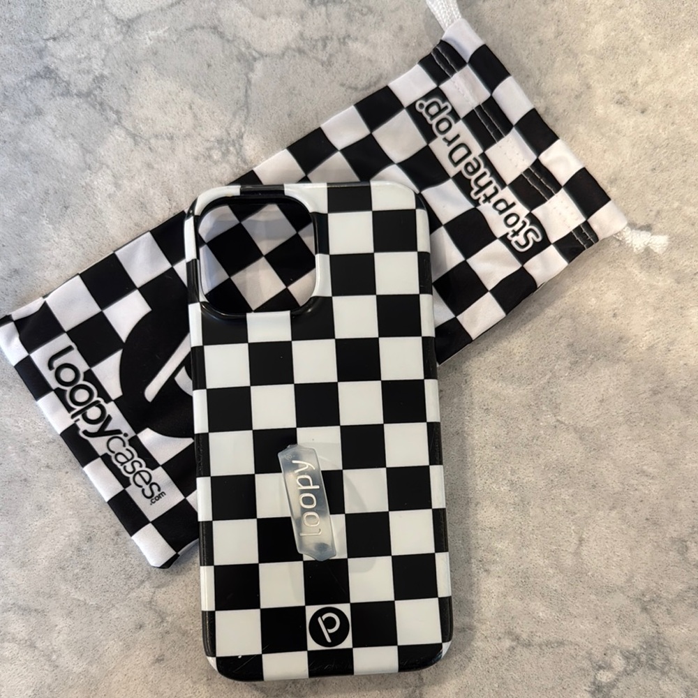 Loopy Black and White Checkered Phone Case 15 pro max